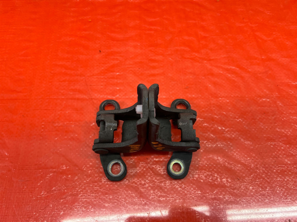 02 05 HONDA CIVIC SI EP3 HATCHBACK DOOR HINGE SET UPPER & LOWER RIGHT  OEM 17611