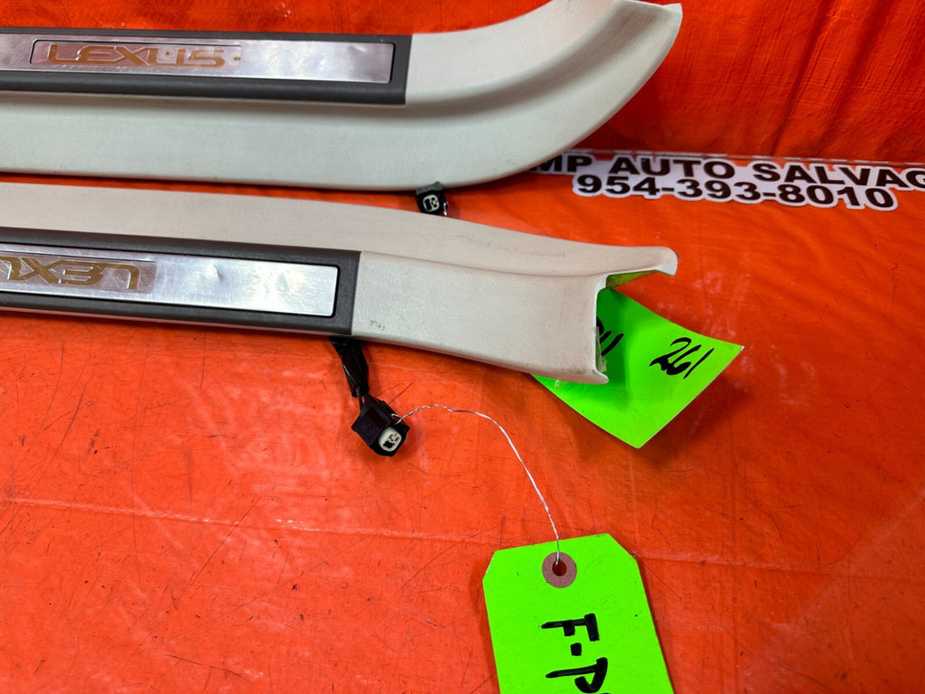 02 05 LEXUS SC430   LEFT AND RIGHT FLOOR PILLARS SCUFF PLATE SET   ECRU OEM 2614