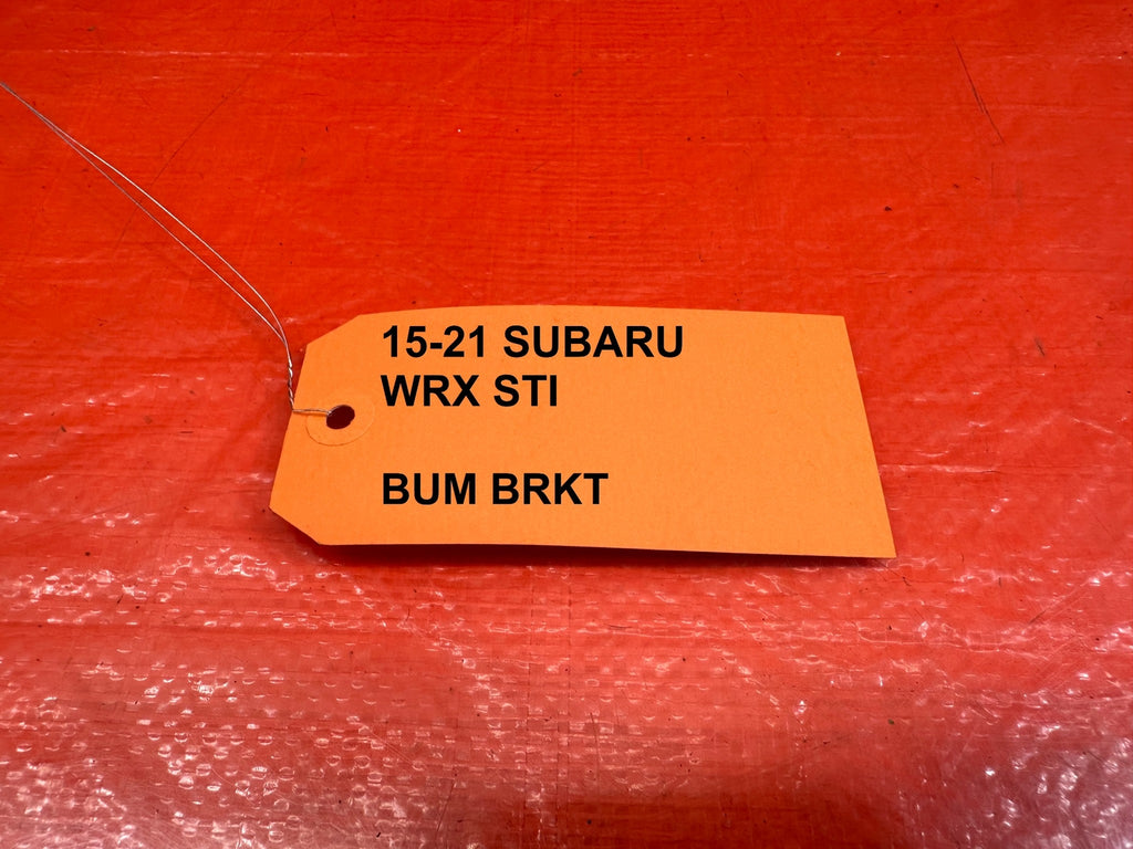 15 21 SUBARU WRX & STI   RIGHT REAR BUMPER COVER BRACKET CLIP RETAINER   OEM 18313