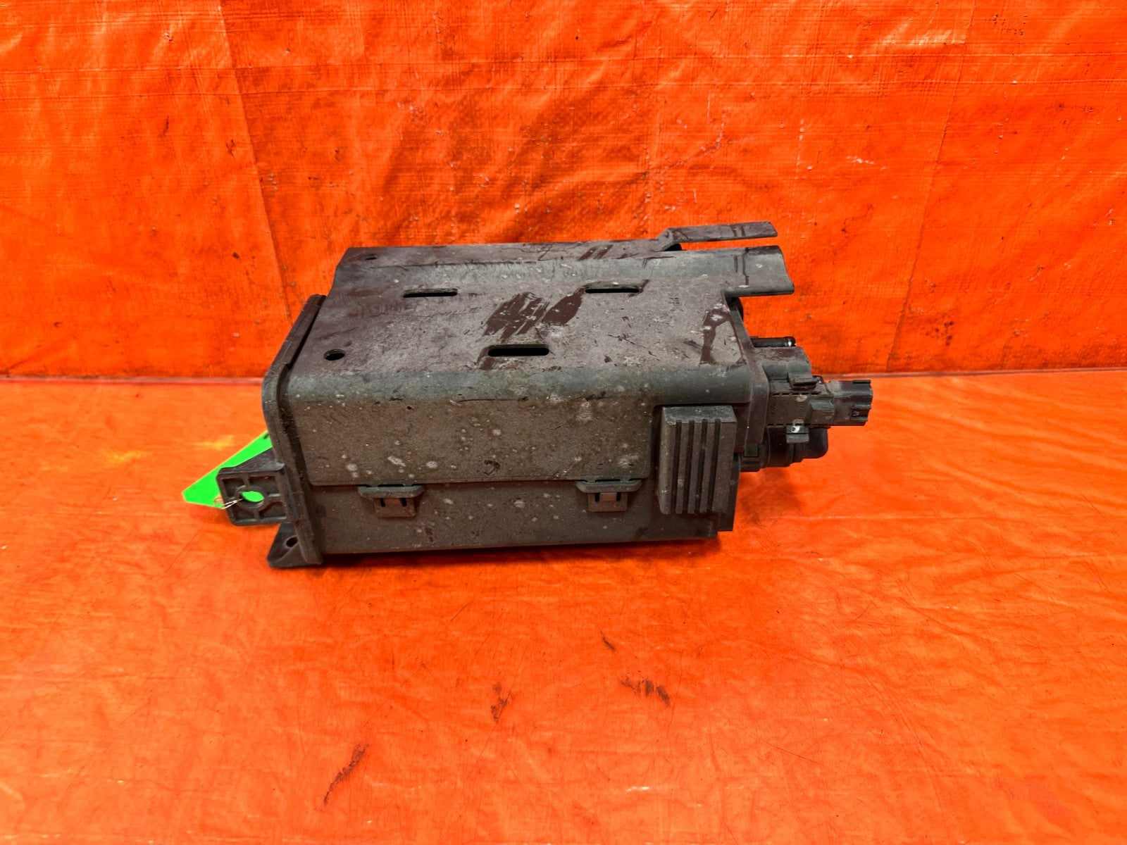 16 20 INFINITI Q50 & Q60 3.0L 300HP   FUEL VAPOR CHARCOAL EVAP TANK CANISTER 3143