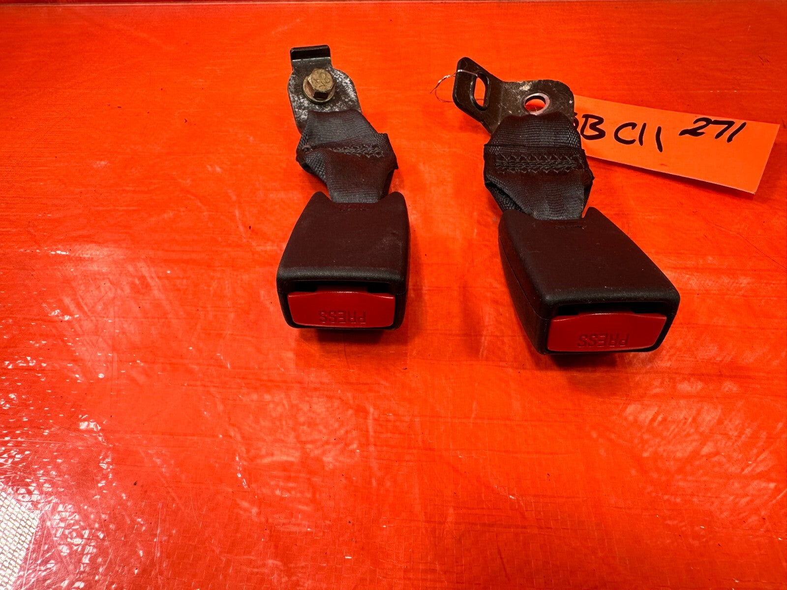 02 06 ACURA RSX TYPE S & BASE   REAR SEAT BELT SET LEFT RIGHT BLACK OEM #2717