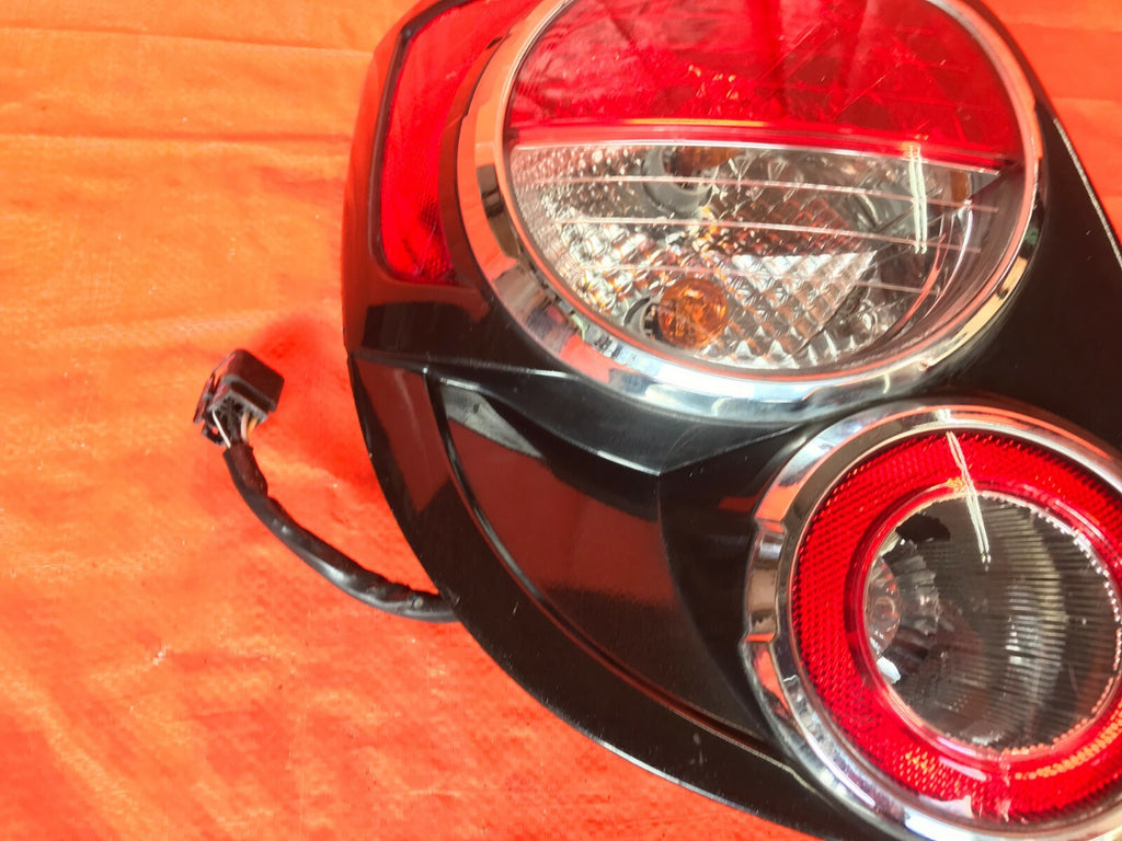 OEM 2014 2015 2016 CHEVROLET SONIC   HATCHBACK   DRIVER LEFT TAIL LIGHT LAMP 164
