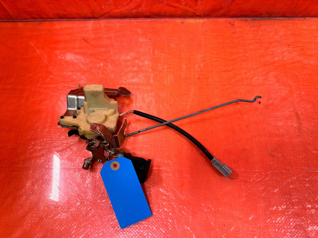 97 01 HONDA CR V CRV   TAIL GATE ACTUATOR TAIL GATE LOCK LOWER   OEM #3016