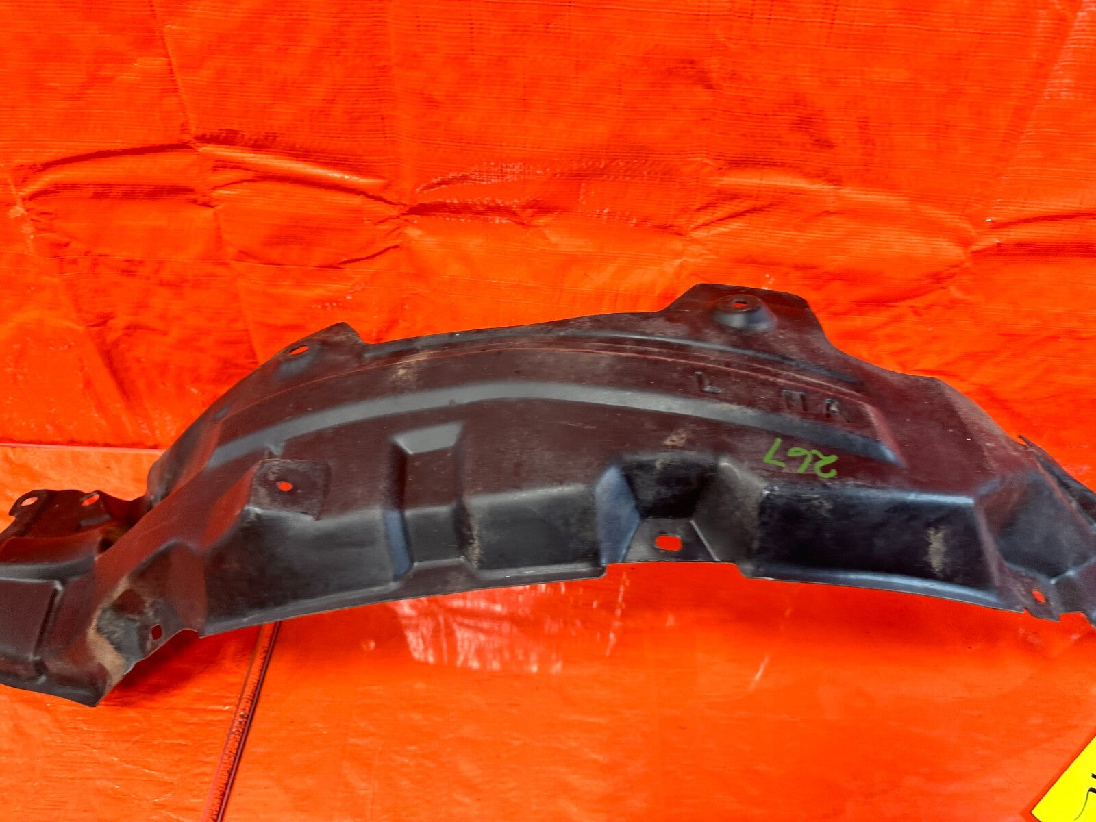 90 97 MAZDA MX 5 MIATA DRIVER LEFT FRONT FENDER LINER SPLASH SHIELD OEM 26712