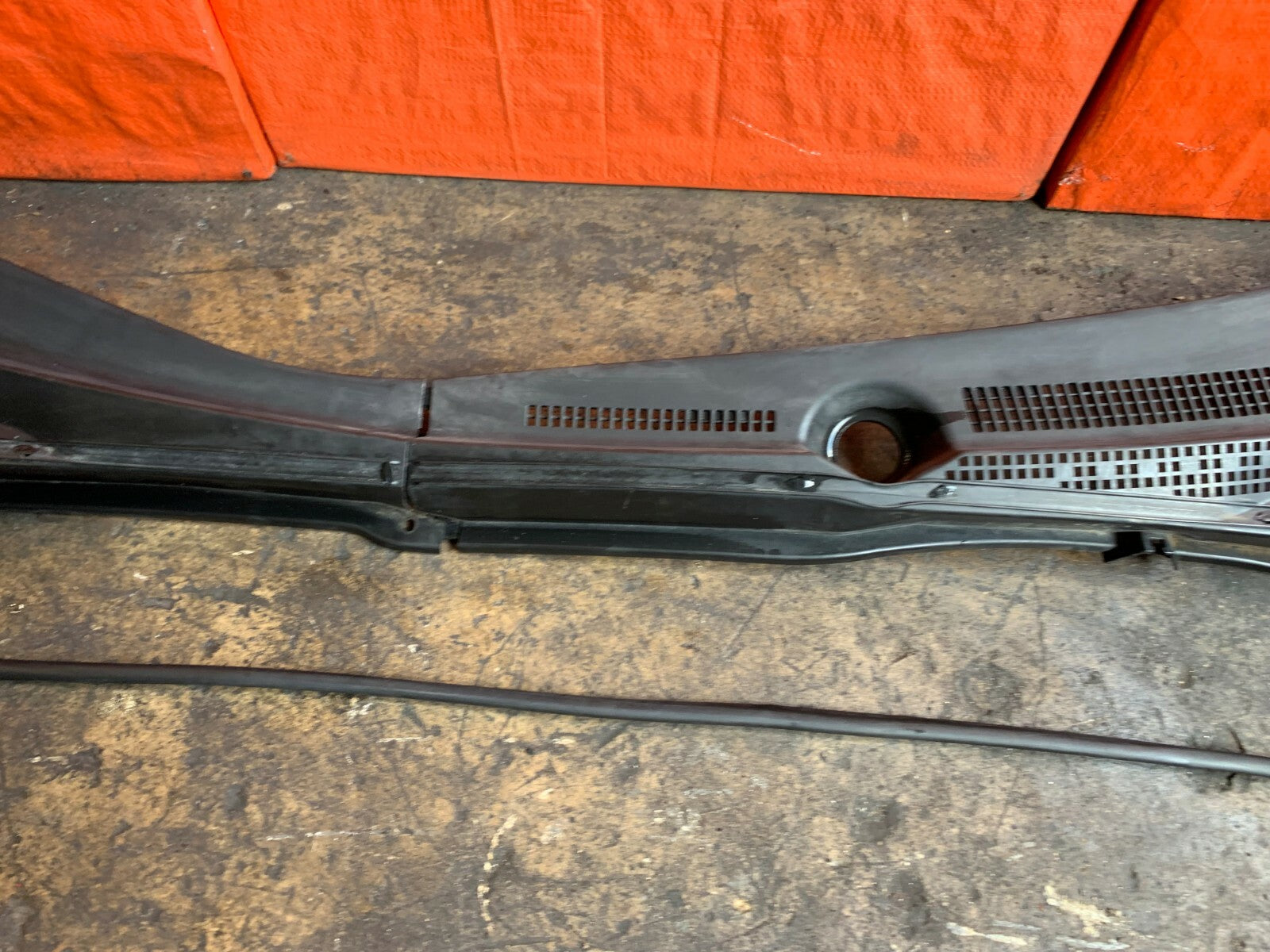 OEM 2004 04 ACURA RSX TYPE S   WINDSHIELD WIPER COWL TRIM SHROUD PLASTIC5