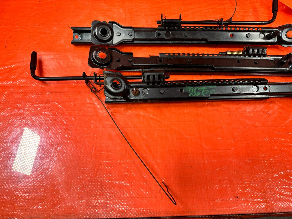 1993 93 MAZDA MX 5 MIATA   SEAT RAIL SET   LEFT & RIGHT RAILS SLIDERS BRACKETS  10