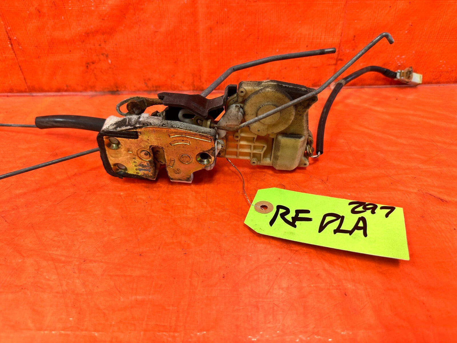 96 00 HONDA CIVIC   SEDAN    DOOR LOCK ACTUATOR   PASSENGER RIGHT FRONT OEM 2972