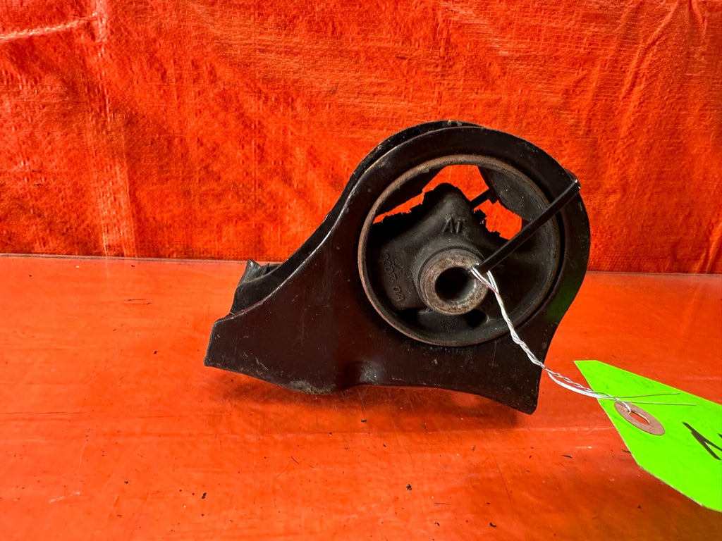 1989 89 HONDA CRX   REAR ENGINE TRANSMISSION MOUNT MOTOR MOUNT   OEM #2434