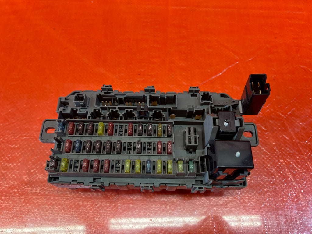 98 01 ACURA INTEGRA   INTERIOR CABIN FUSE JUNCTION BOX PANEL   OEM #1665