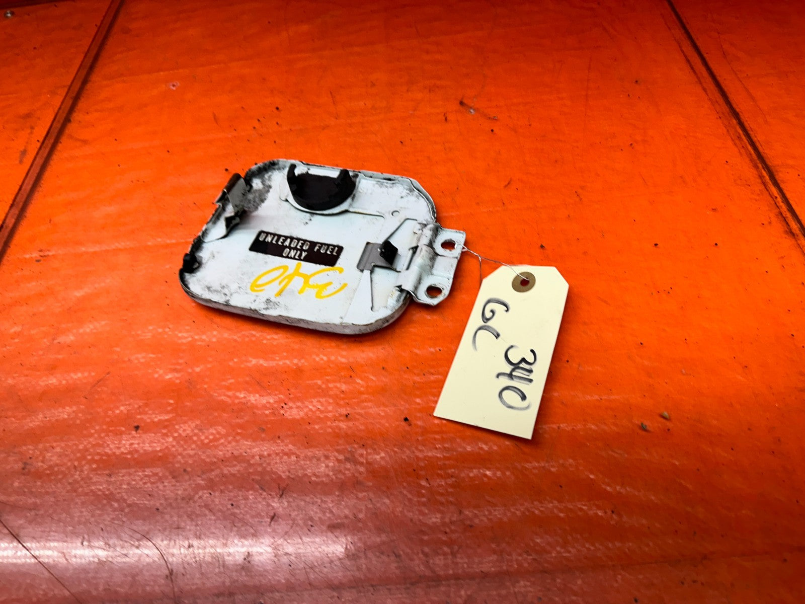 94-01 ACURA INTEGRA 4D SEDAN FUEL GAS TANK DOOR LID COVER OEM #3409