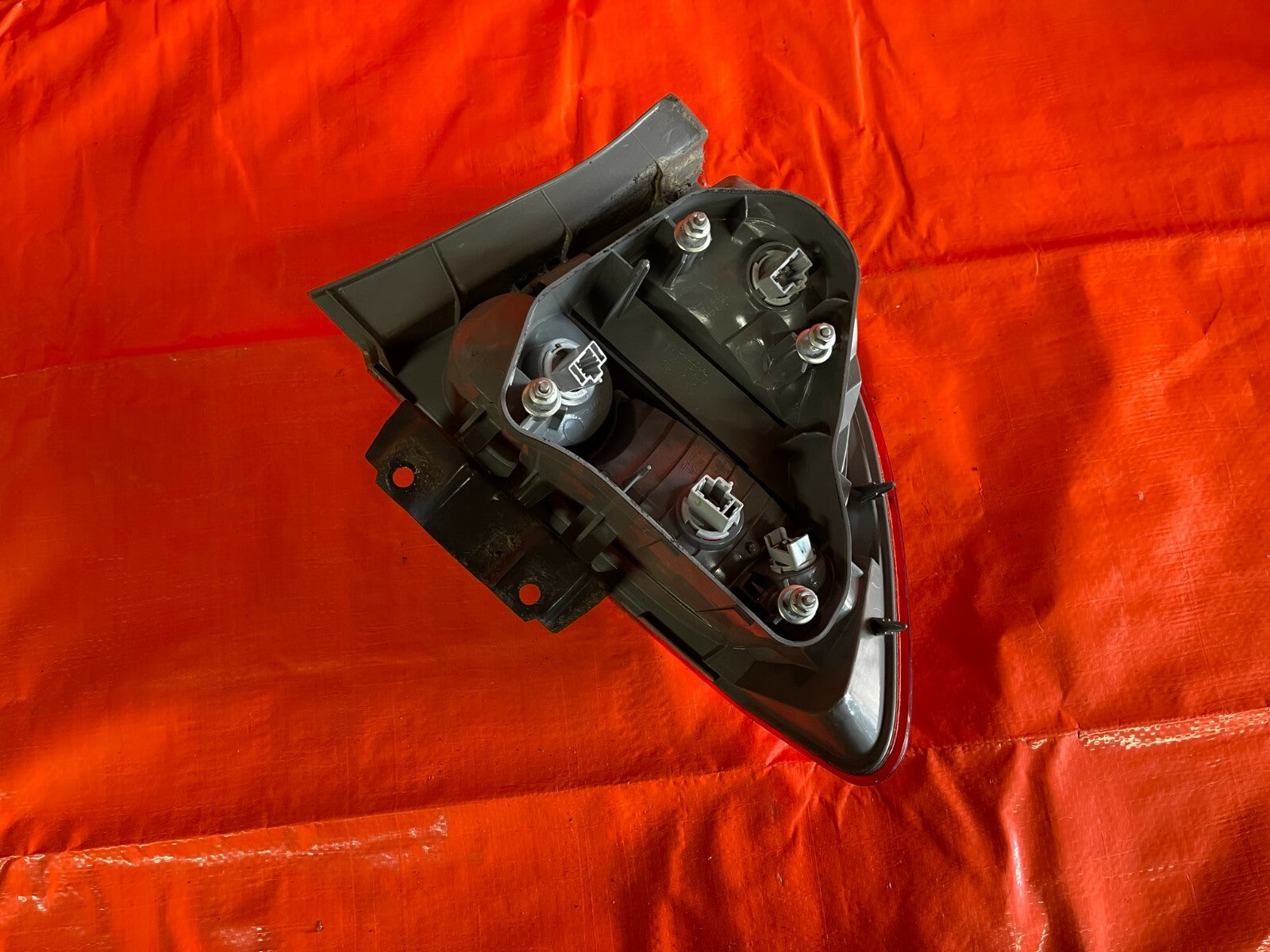 06 08 HONDA CIVIC   4 DOOR SEDAN   DRIVER LEFT OUTER TAIL LIGHT LAMP   OEM OE *8