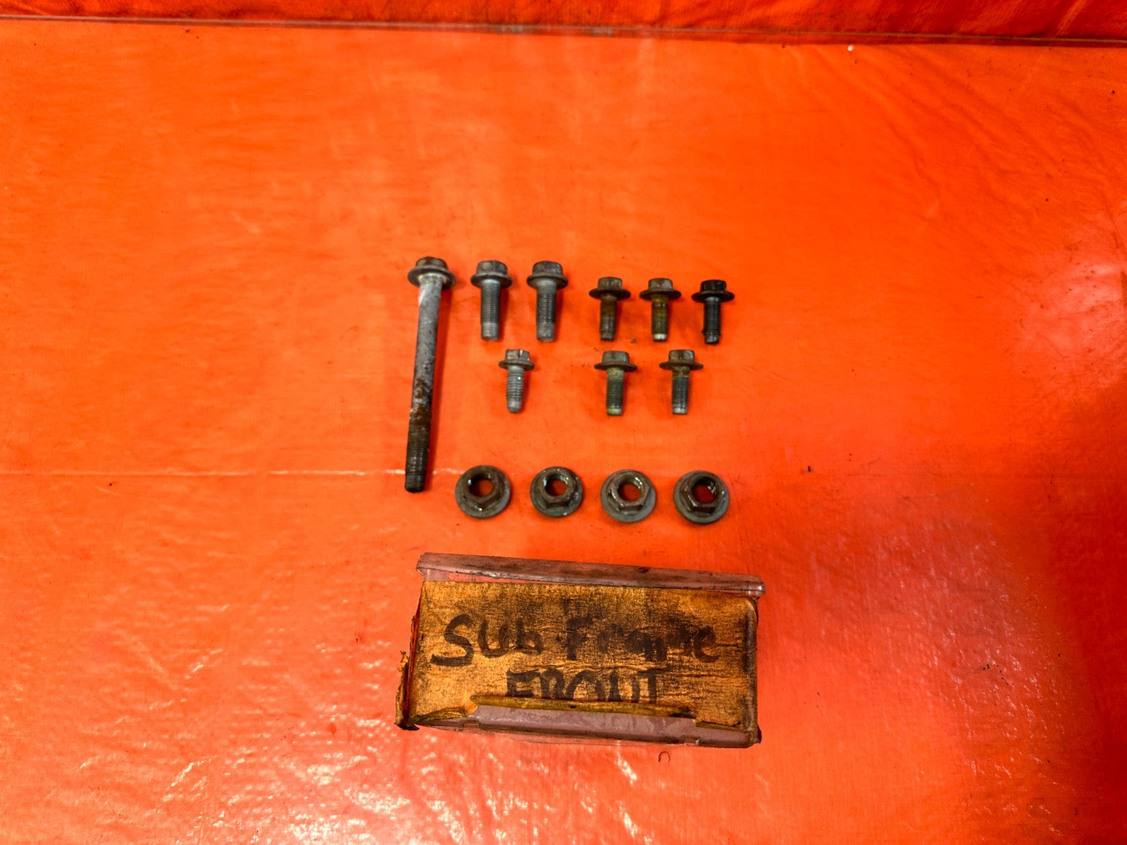 16 24 INFINITI Q50   3.0L   FRONT SUBFRAME CROSSMEMBER K FRAME BOLTS   OEM 3160