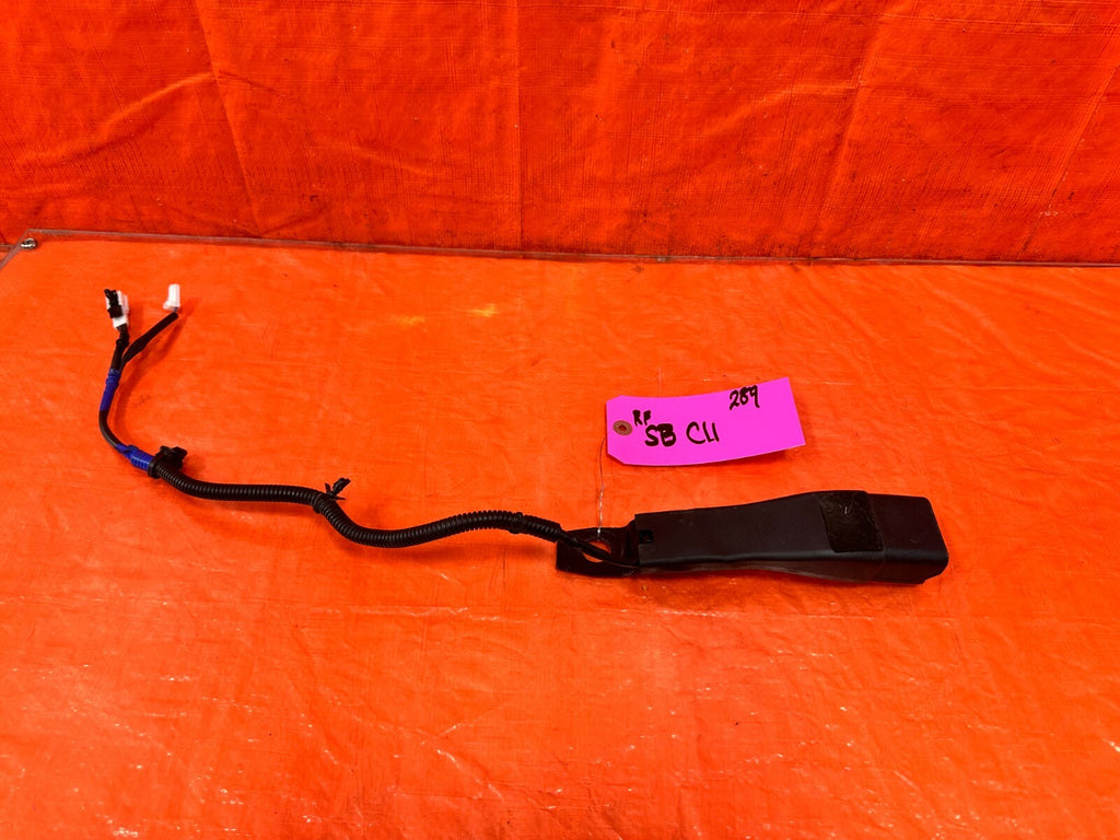 17 20 INFINITI Q60   PASSENGER RIGHT FRONT SEAT BELT CLIP BUCKLE   OEM #2890