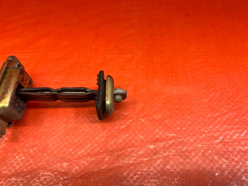 96 00 HONDA CIVIC COUPE & HATCH PASSENGER RIGHT DOOR CHECKER HINGE ARM OEM #1914