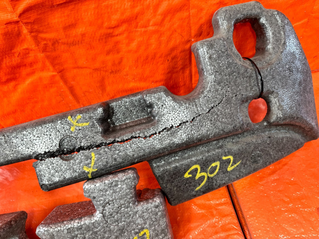10 16 HYUNDAI GENESIS COUPE   REAR BUMPER FOAM IMPACT ENERGY ABSORBER OEM 3024