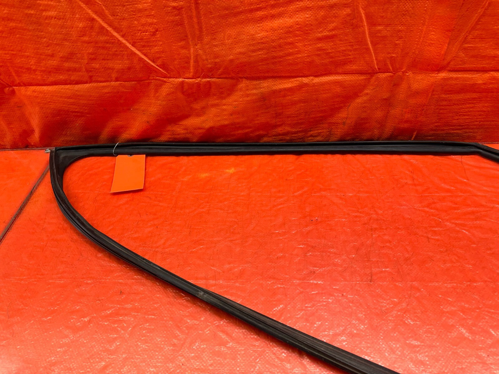 08 12 HONDA ACCORD SEDAN   RIGHT FRONT WINDOW GLASS RUN CHANNEL OEM #2394