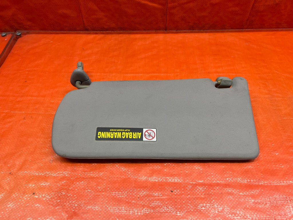 04 05 ACURA TSX   SUN VISOR   PASSENGER RIGHT SIDE   GRAY COLOR   OEM #1560