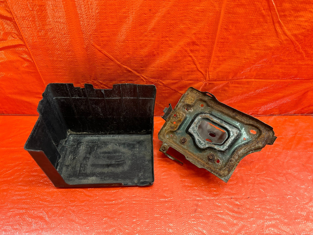 92 01 HONDA PRELUDE   BATTERY TRAY W/ MOUNTING BRACKET   OEM #2100