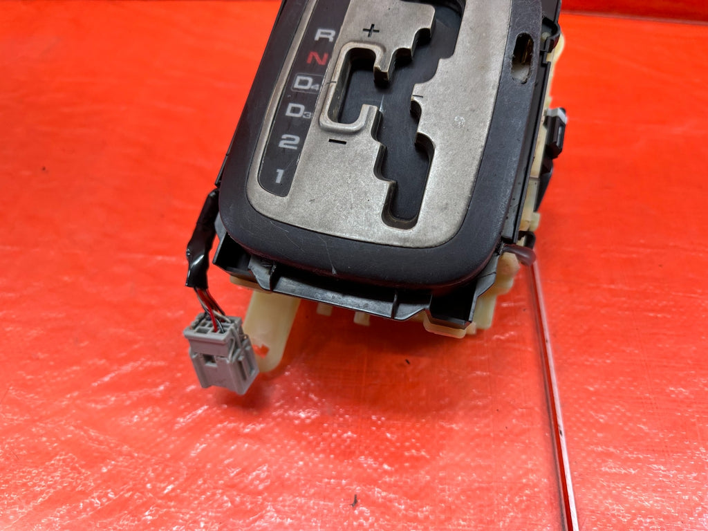 97 01 HONDA PRELUDE BASE   AUTOMATIC TRANSMISSION SHIFTER GEAR SELECTOR OEM #2105