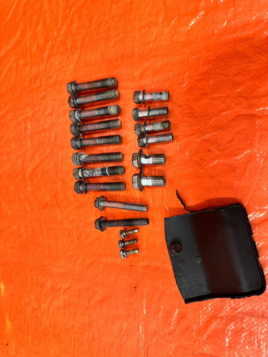 08 15 INFINITI G37 Q60 6 SPEED MANUAL TRANSMISSION BELL HOUSING BOLTS OEM #3202