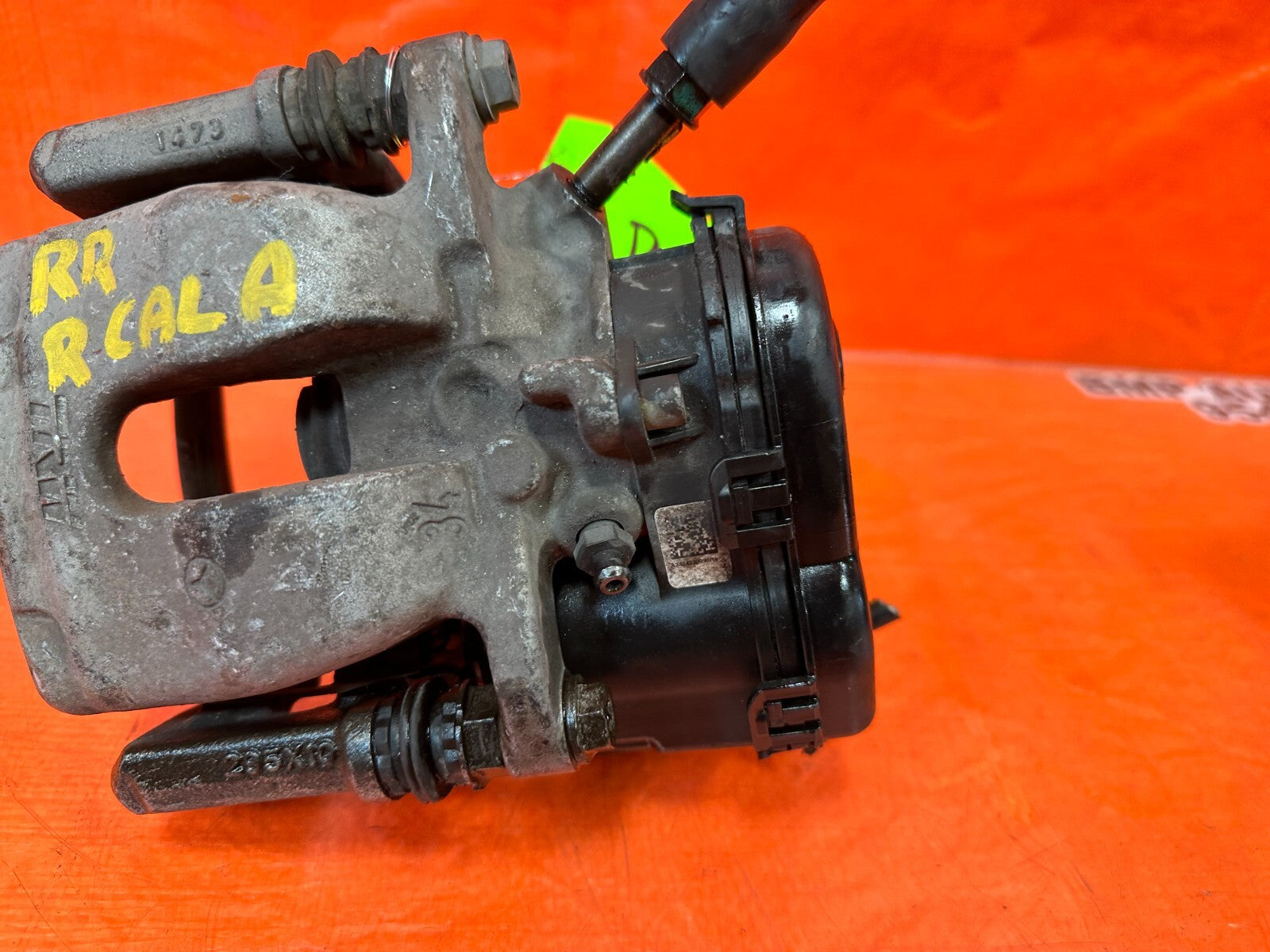 14 19 MERCEDES BENZ CLA 250   FWD   PASSENGER RIGHT REAR BRAKE CALIPER   OEM 23