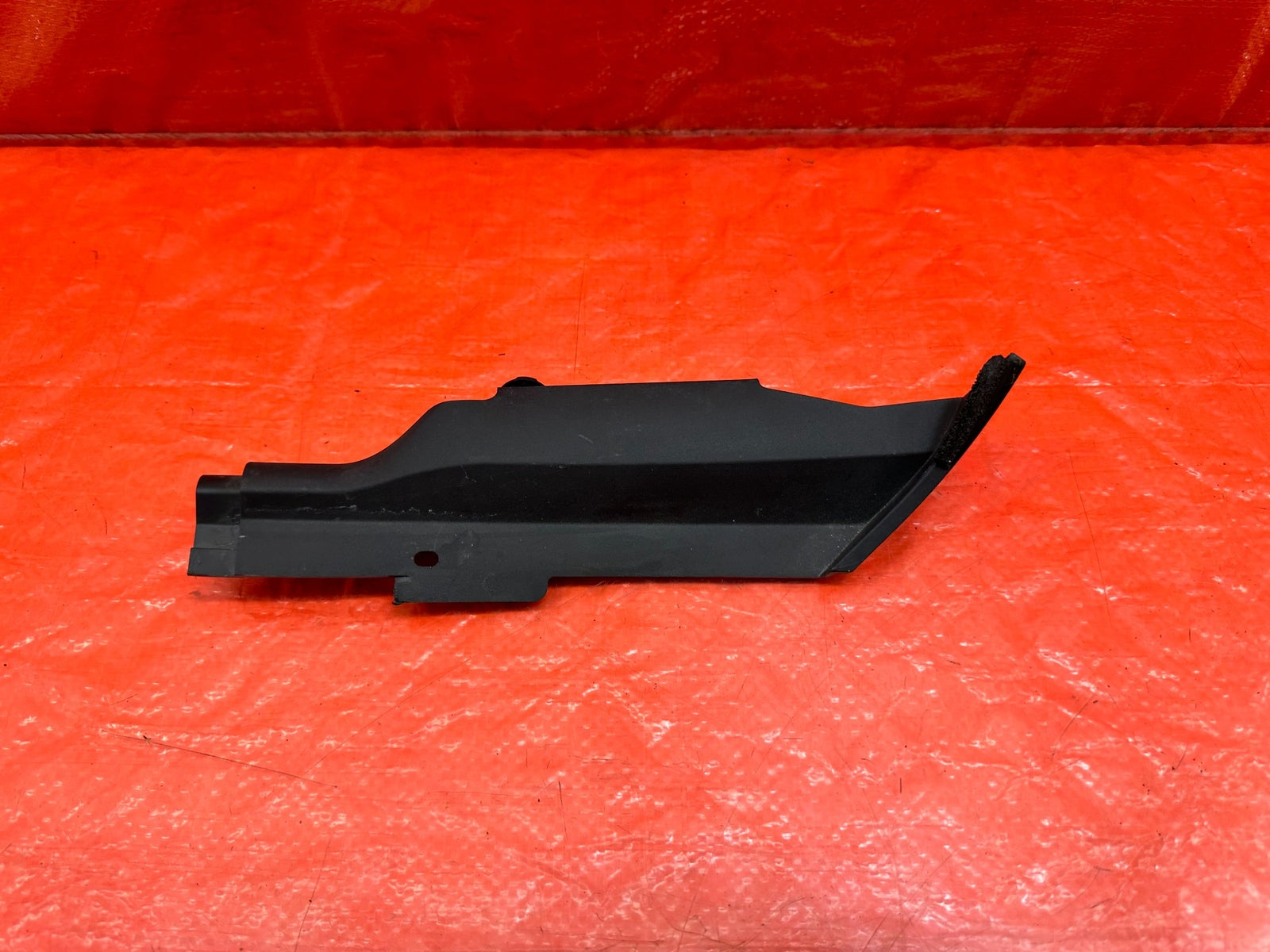 17 20 INFINITI Q60   DRIVER LEFT FENDER TRIM   PART # 63829 5CA0A   OEM #2000