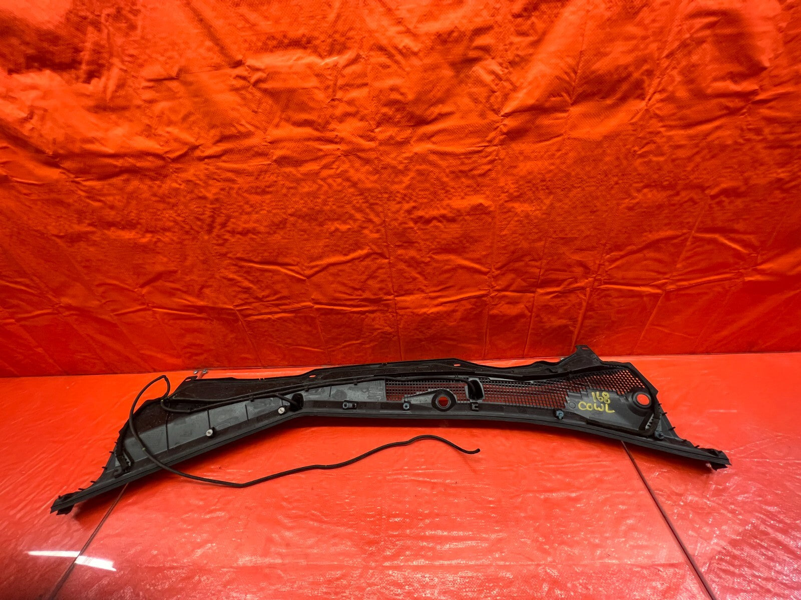 09 14 ACURA TSX   WINDSHIELD WIPER COWL TRIM PLASTIC BEZEL   OEM FACTORY #1689