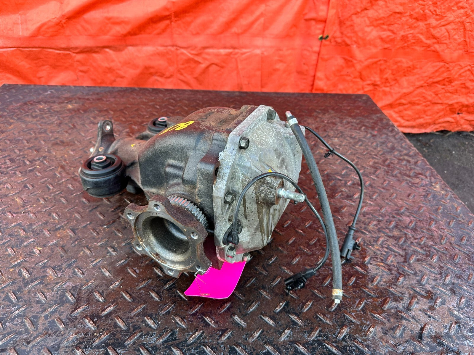 10 13 INFINITI G37 CONVERTIBLE   AUTOMATIC DIFFERENTIAL CARRIER PUMPKIN OEM #2787