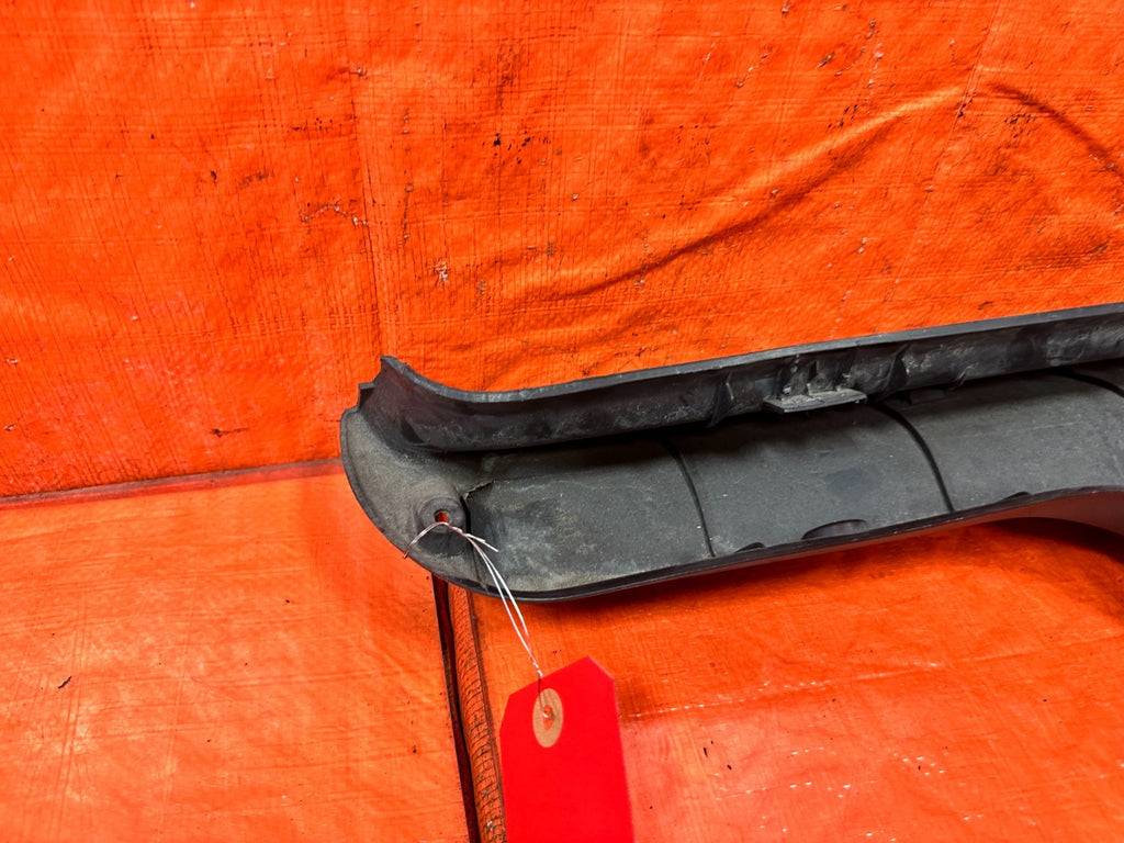 90 91 HONDA CIVIC HATCHBACK   REAR HATCH TAILGATE TRIM PLASTIC COVER OEM 32515
