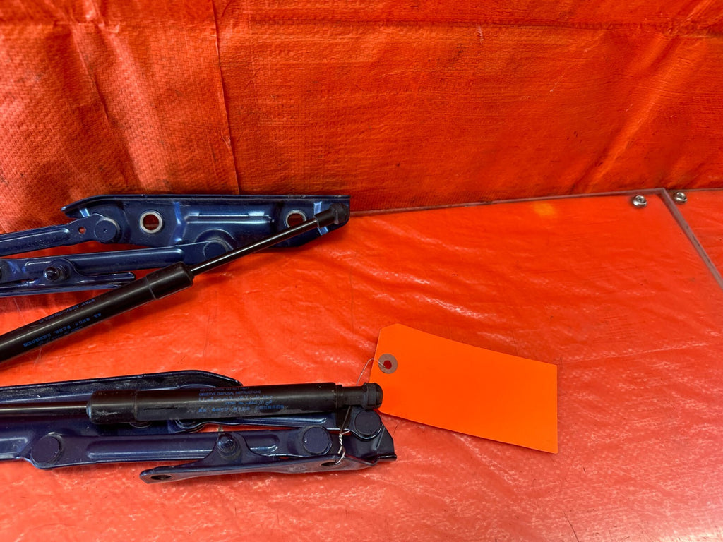 14 20 INFINITI Q50 & Q70   TRUNK HINGES  LEFT AND RIGHT HINGES W/ SHOCKS OEM 2422