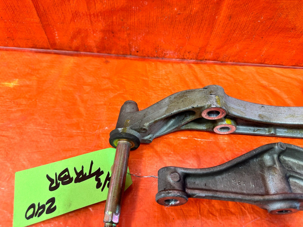 00 09 HONDA S2000   AP1 AP2 ALUMINUM DIFFERENTIAL MOUNTING BRACKETS   OEM #2903