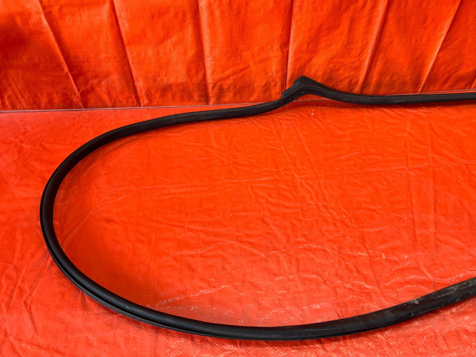 13 18 ACURA RDX   DRIVER LEFT REAR DOOR   WEATHER STRIP TRIM SEAL GASKET OEM 1539