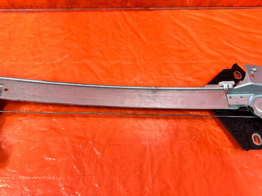 06 11 HONDA CIVIC SEDAN 4 DOOR DRIVER LEFT REAR WINDOW REGULATOR OEM #2825