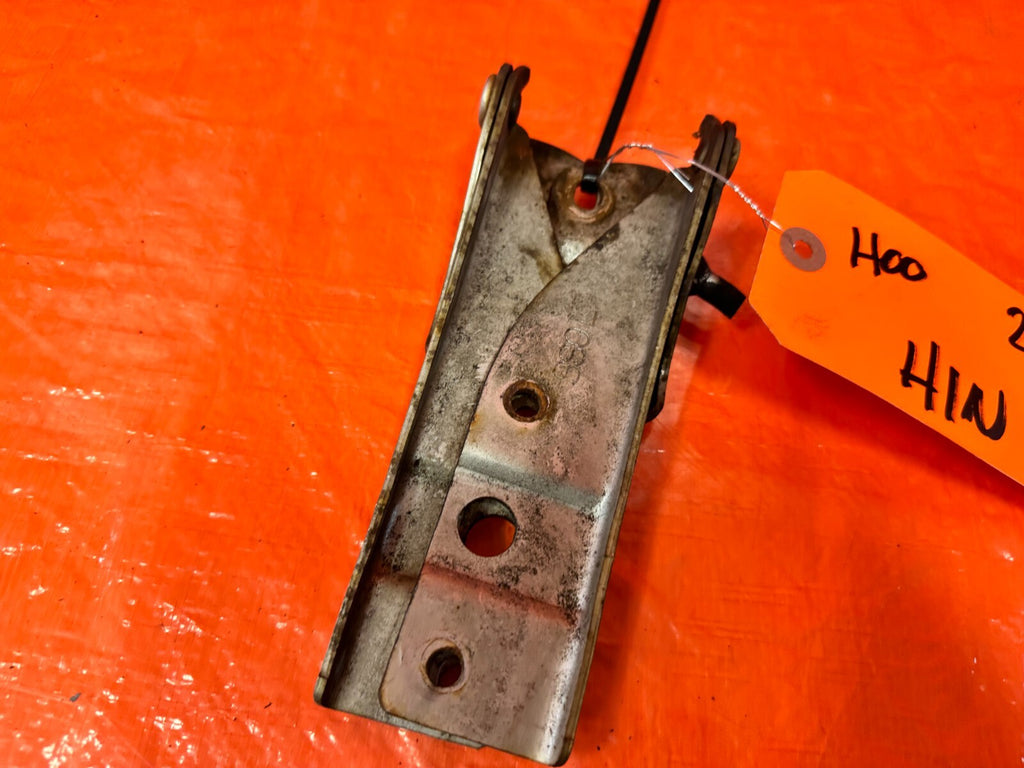 92 96 HONDA PRELUDE   LEFT & RIGHT HOOD HINGES   OEM FACTORY #2735
