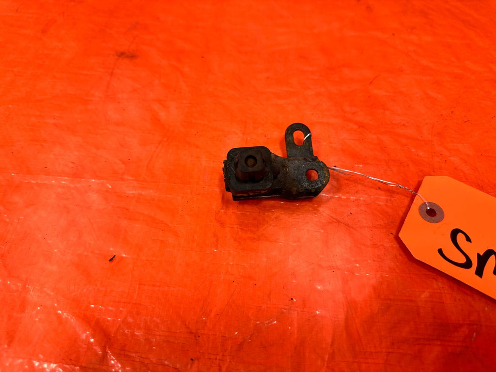 1992 92 LEXUS SC300   SMALL MOUNTING BRACKET   OEM FACTORY #2764