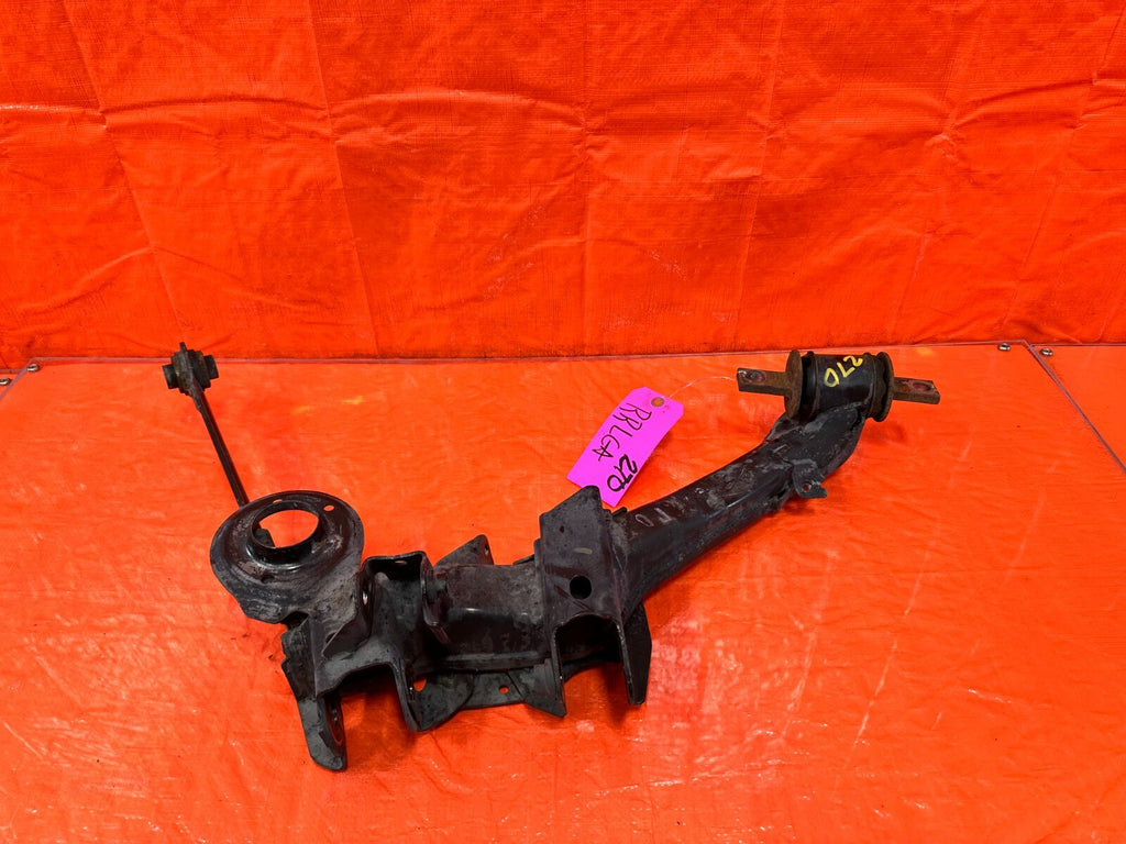 06 11 HONDA CIVIC SI   PASSENGER RIGHT REAR LOWER CONTROL TRAILING ARM   OEM 2700
