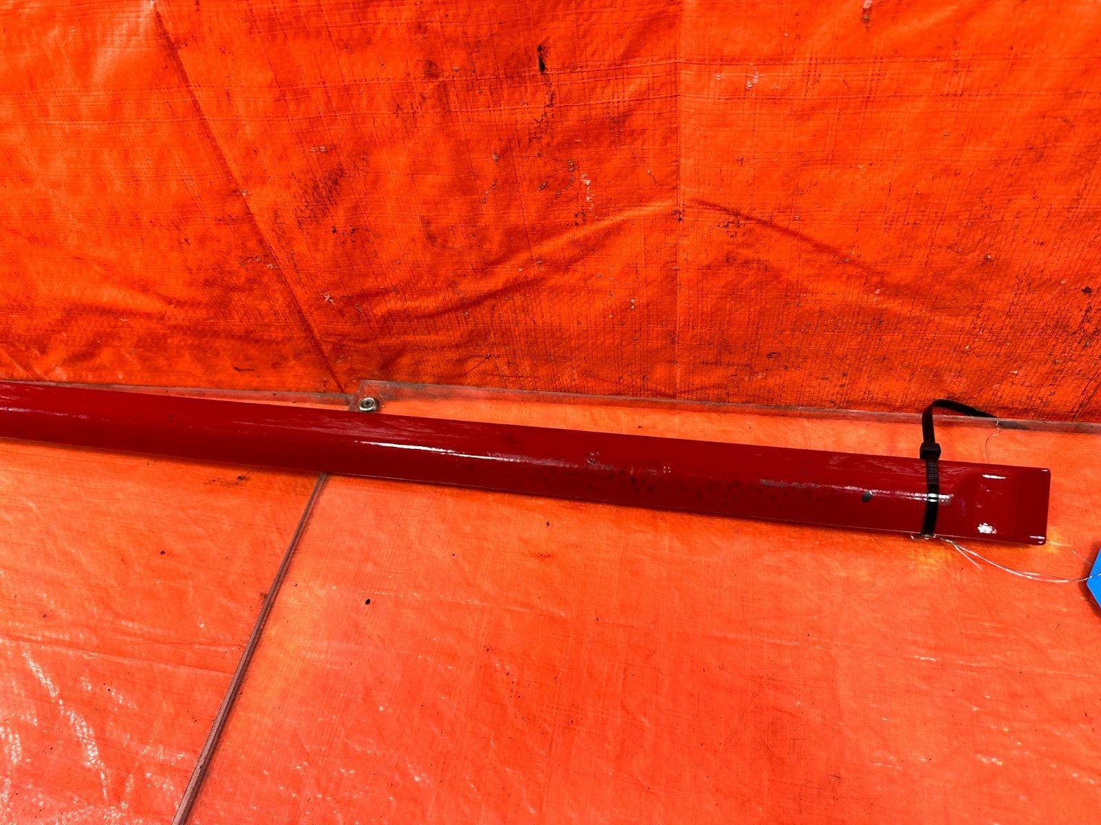 96 00 HONDA CIVIC COUPE   PASSENGER RIGHT DOOR MOLDING TRIM   RED   OEM 3192