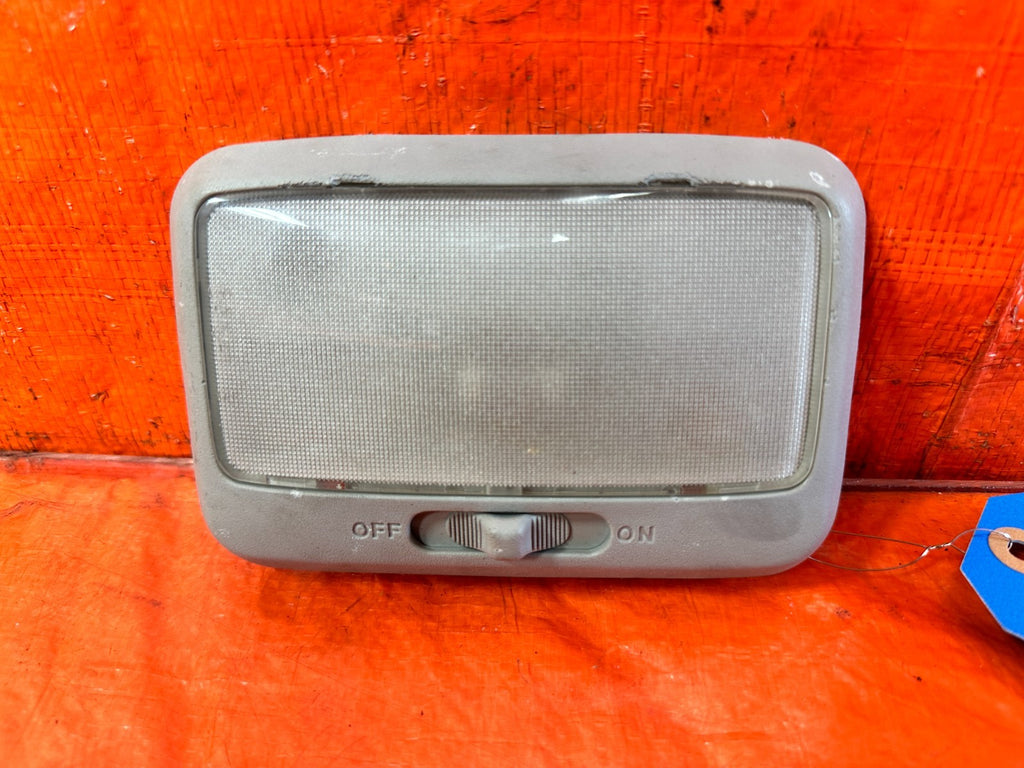 97 01 HONDA CR V CRV   REAR   DOME MAP READING LIGHT LAMP   GRAY   OEM #3011