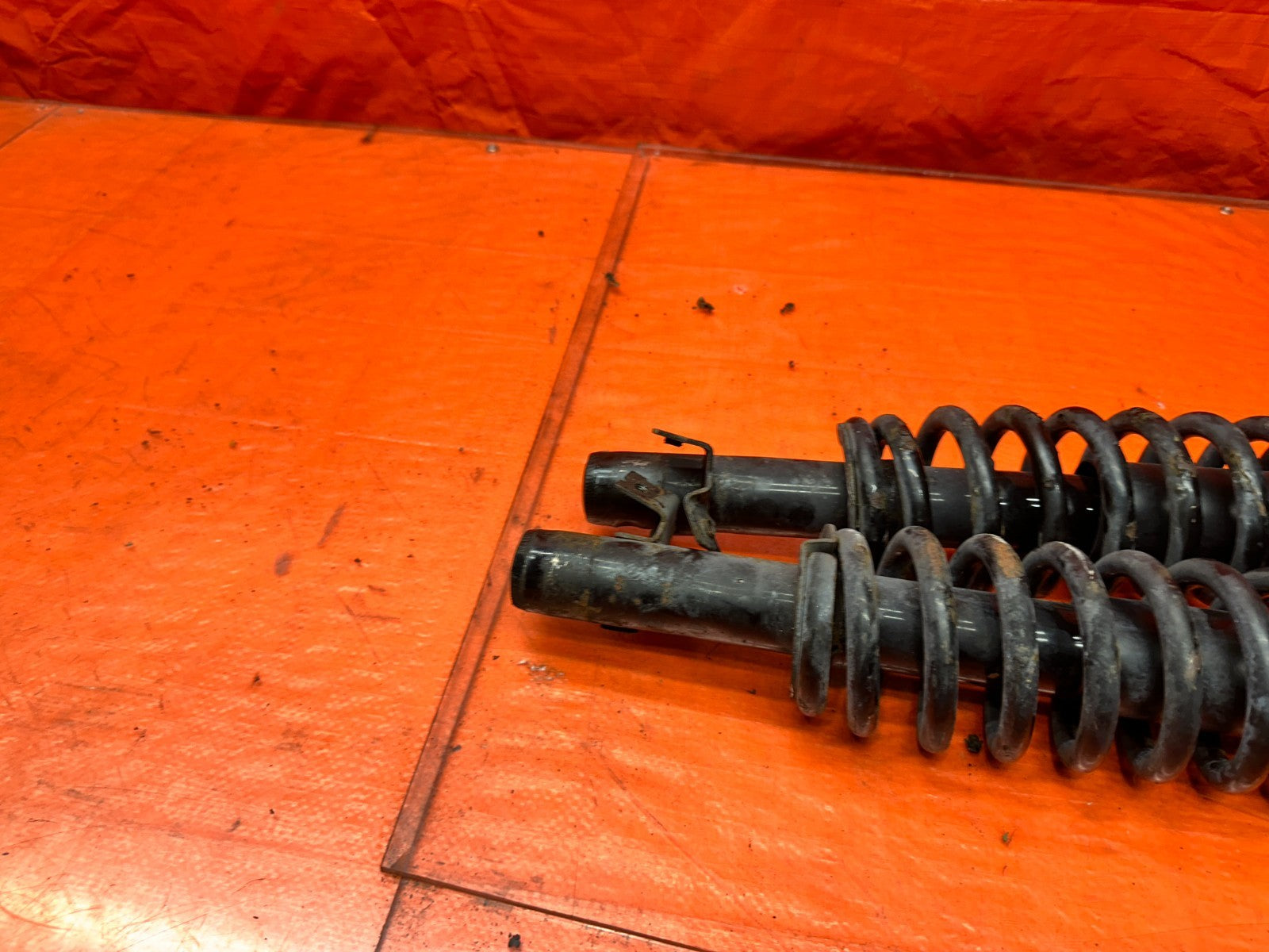 94-01 ACURA INTEGRA FRONT STRUT SHOCK ABSORBERS PAIR OEM #34012