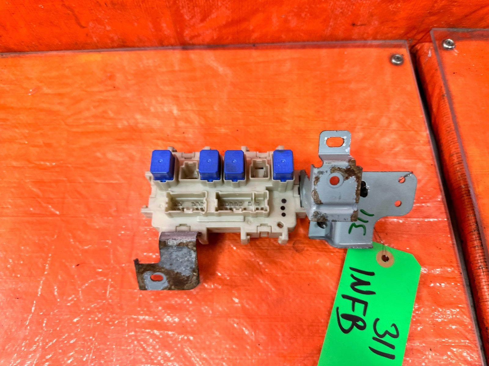 08 12 INFINITI G37 COUPE   INTERIOR CABIN UNDER DASH FUSE BOX PANEL   OEM #3113
