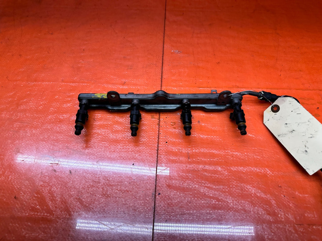 04 08 ACURA TSX 2.4L K24A2 FUEL RAIL WITH INJECTORS OEM #33011