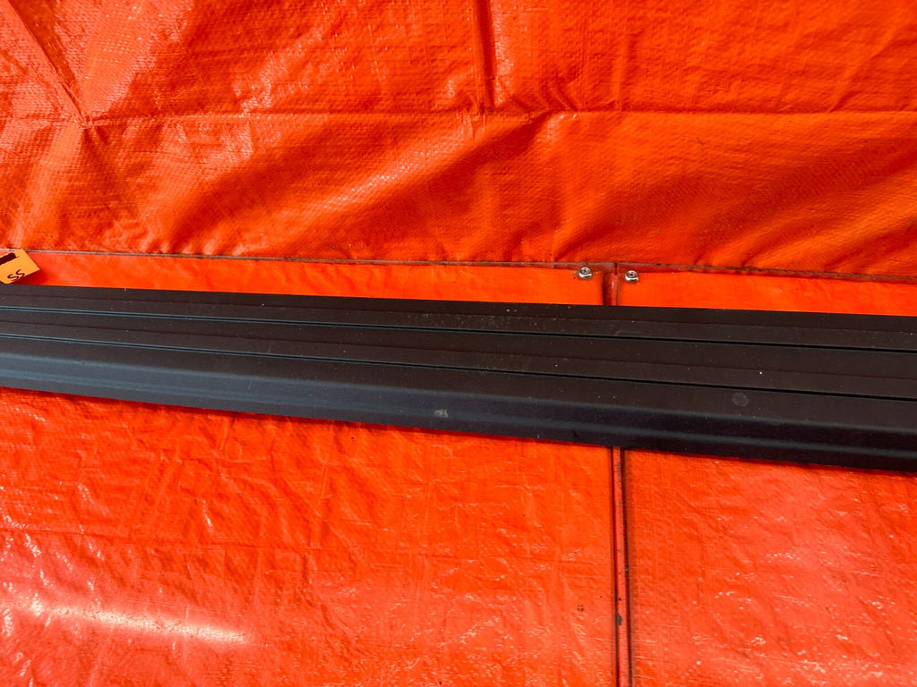 15 20 FORD F 150   PASSENGER RIGHT SIDE REAR BED RAIL CAP FL34 8429140 ADW   OEM4