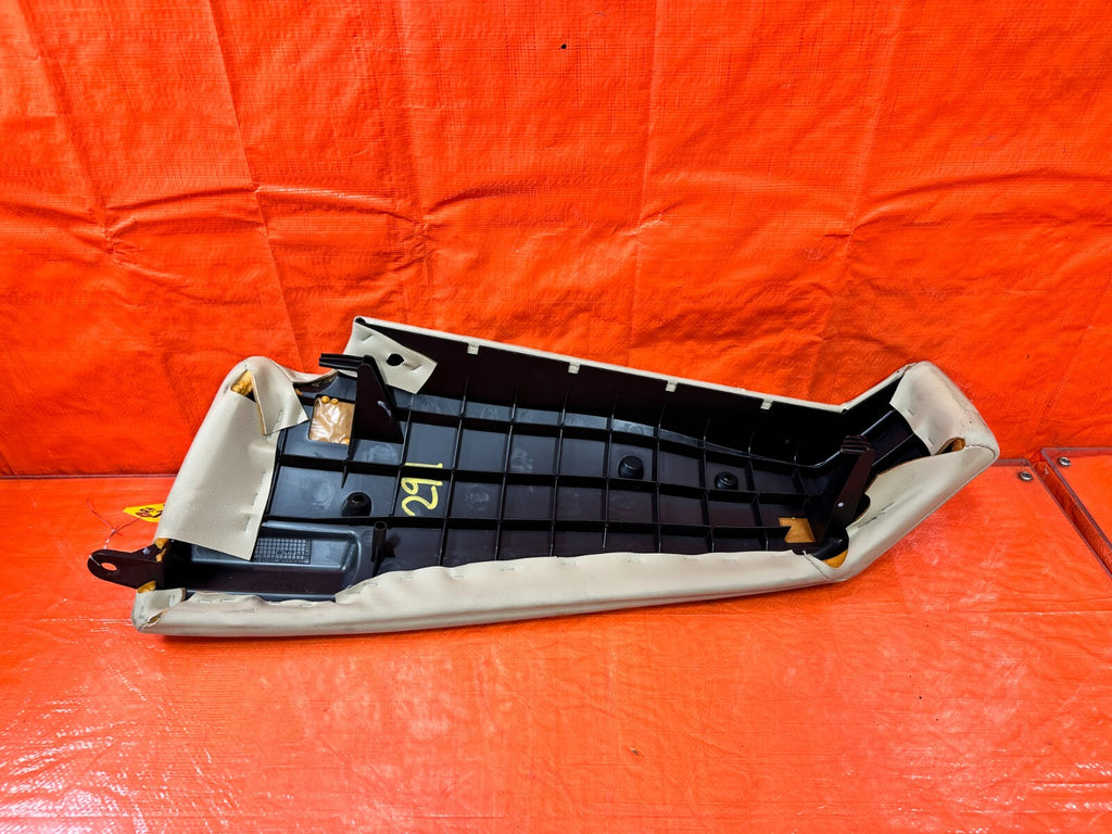 04 08 ACURA TSX PASSENGER RIGHT REAR OUTER REAR SEAT TRIM INSERT   OEM #2916