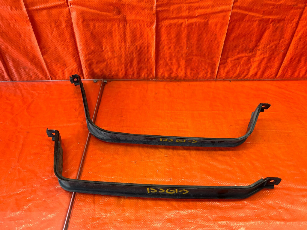 13 18 ACURA RDX BASE   GAS GASOLINE FUEL TANK MOUNTING STRAPS BAND SET   OEM 1530