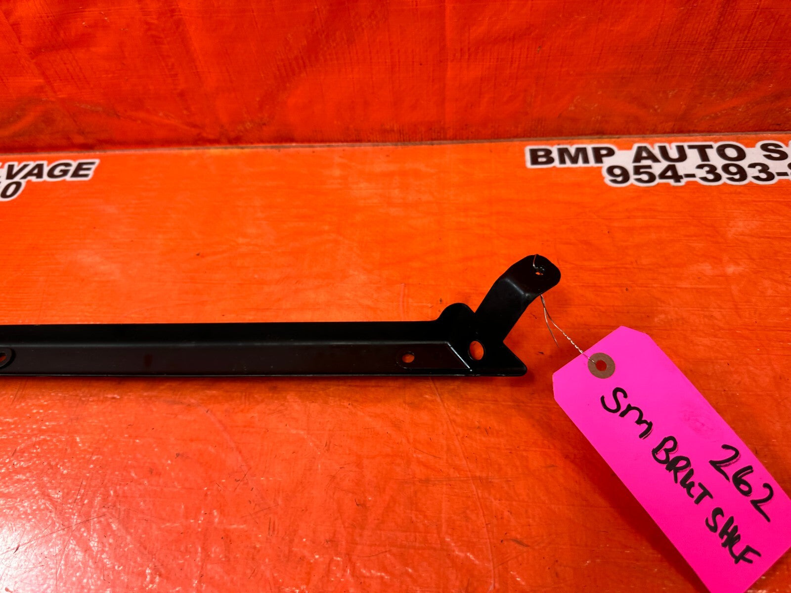 2004 04 NISSAN 350Z   MOUNTING BRACKET   OEM FACTORY OE #2625