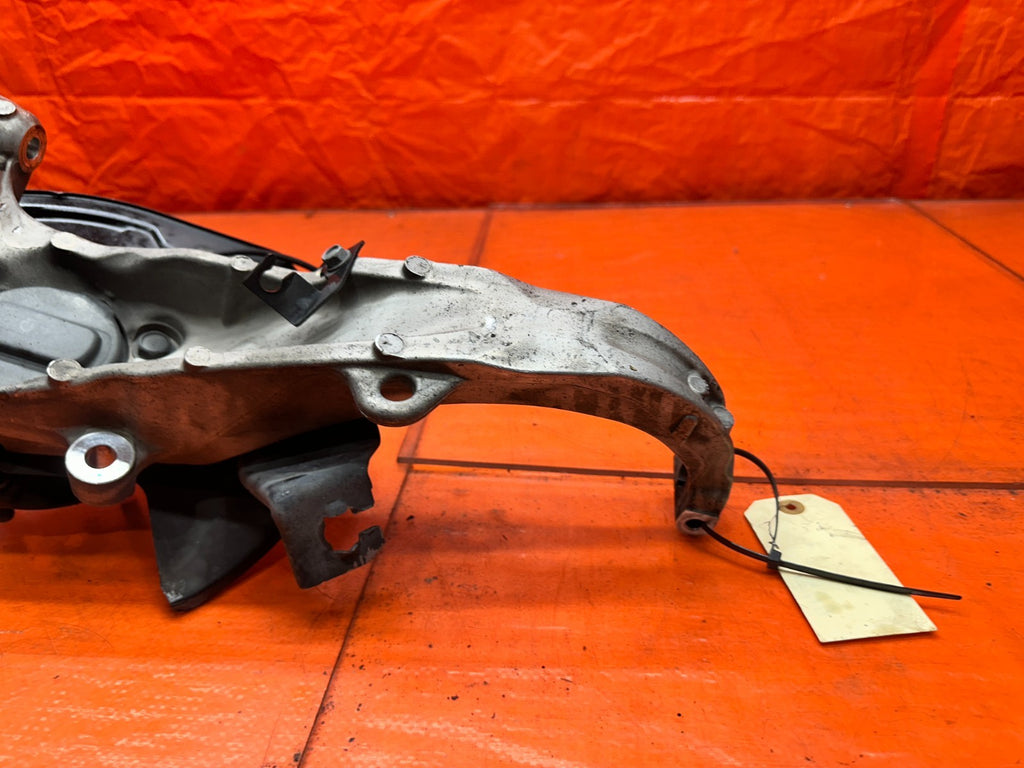 14-15 INFINITI Q50 3.7L - RWD DRIVER LEFT FRONT SPINDLE KNUCKLE HUB - OEM #34410