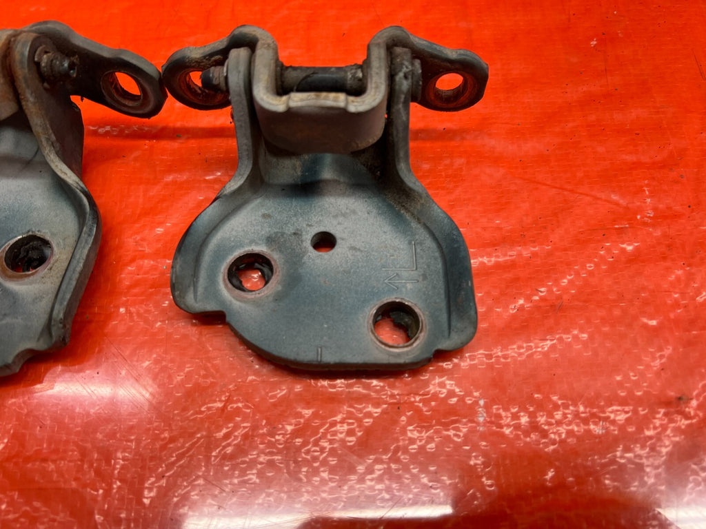 90 01 ACURA INTEGRA SEDAN 4D   DOOR HINGE SET UPPER & LOWER LEFT FRONT OEM #1615