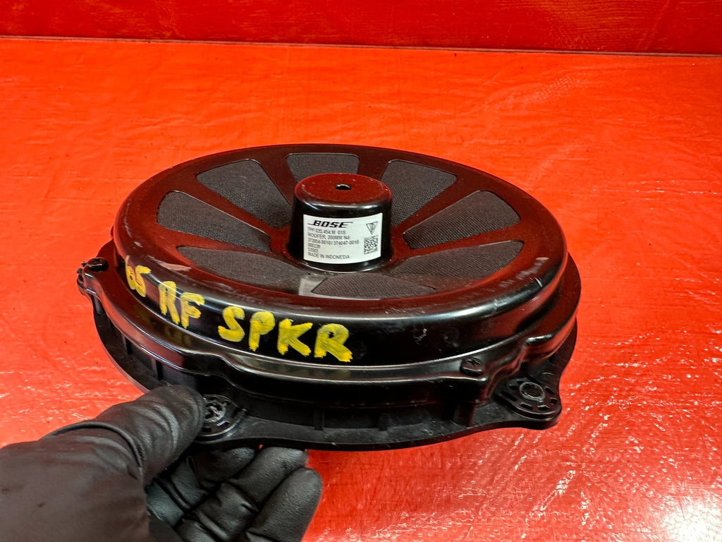 10 16 PORSCHE PANAMERA   PASSENGER RIGHT FRONT   BOSE SPEAKER   OEM FACTORY #656