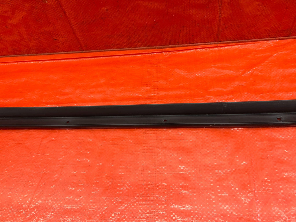 08 15 INFINITI G37 & Q60   DRIVER LEFT DOOR TRIM SEAL GASKET   80839 JL00A #1906