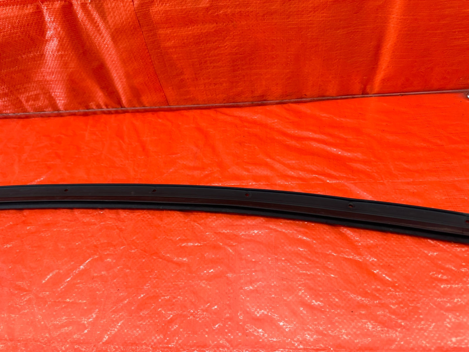 14 18 INFINITI Q50   DRIVER LEFT FRONT   LOWEER DOOR WEATHER STRIP   OEM #18511